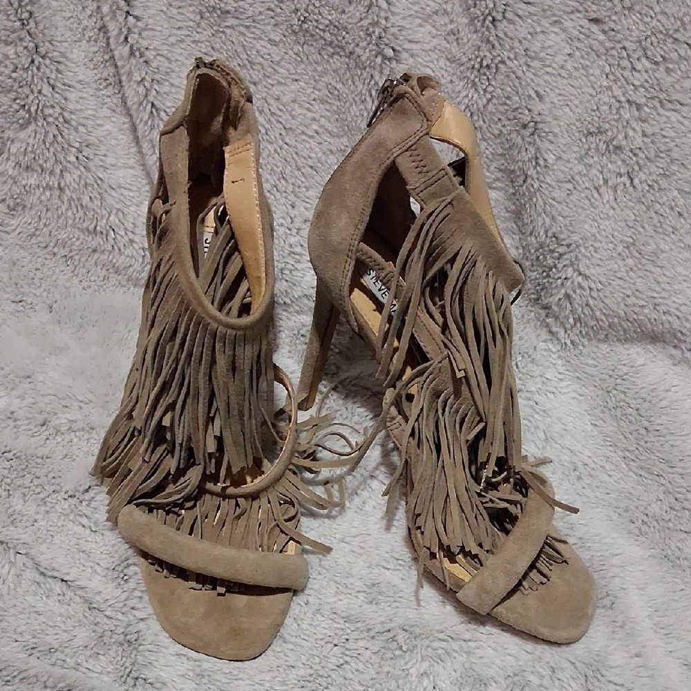 Steve Madden Tan Suede Fringe Heels